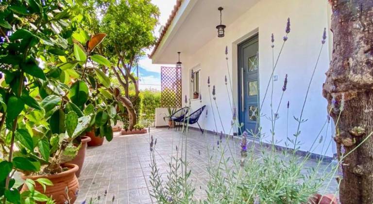Vacation home with terrace, grill & garden | Beach nearby | Pet-friendly — photo 4
