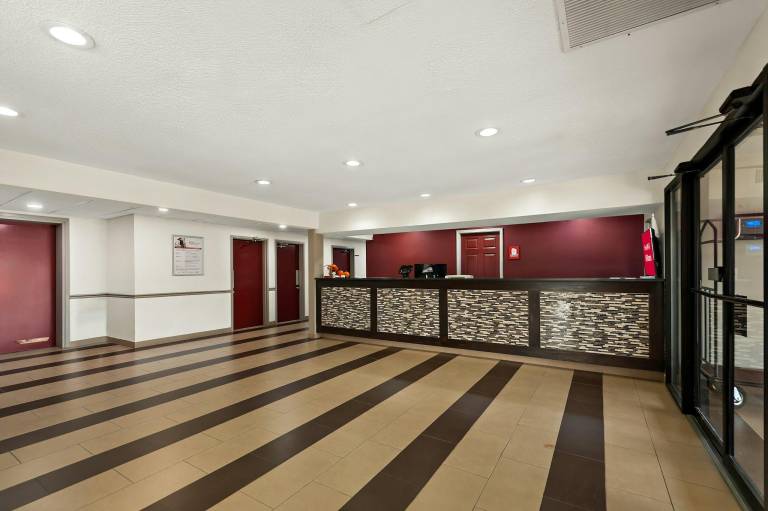 Red Roof Inn Martinsburg — photo 2