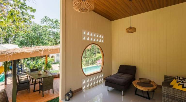 Villa with pool — photo 3
