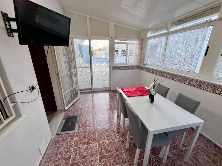 Family-oriented beautiful vacation home with terrace & pool | City view | Pets are welcome — photo 5