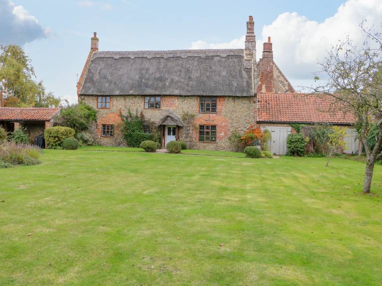 Cottage  Bacton