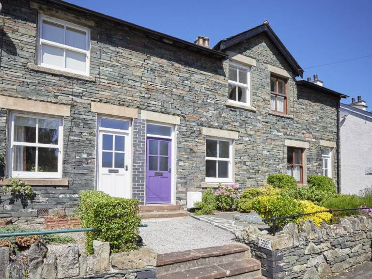 Fully equipped cottage with terrace & yard | Pets allowed in Keswick