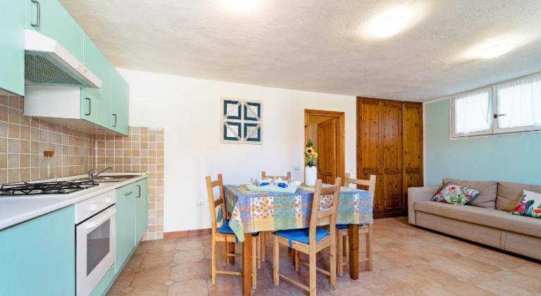 Holiday apartment with 2 rooms for 6 persons — photo 4