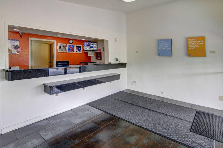 Motel6 Union City, GA - Atlanta Airport — photo 4