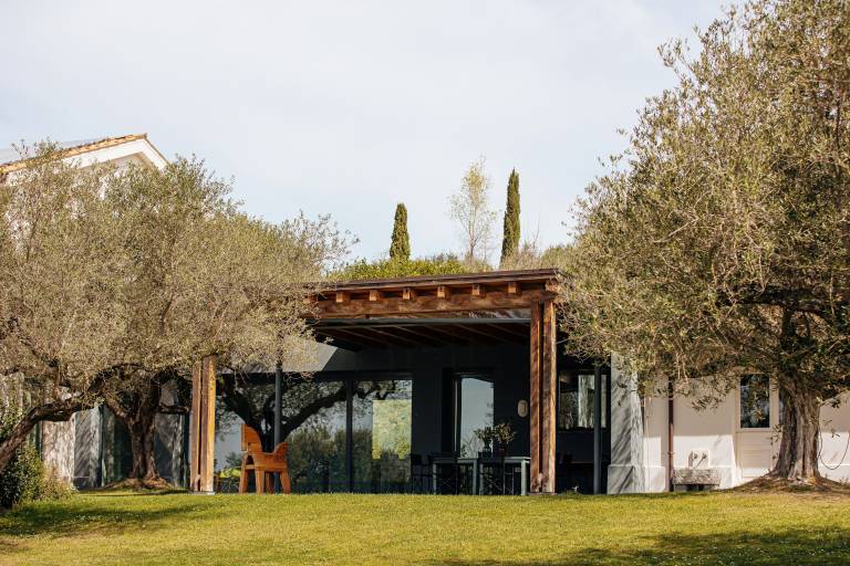 House with garden, barbecue & terrace — photo 4
