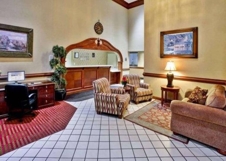 Quality Inn & Suites Somerset Downtown — photo 3