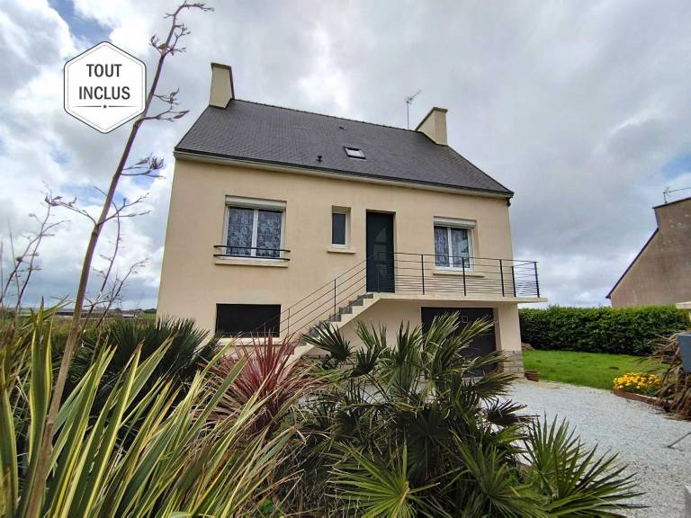 Gite with barbecue & yard in Quimper