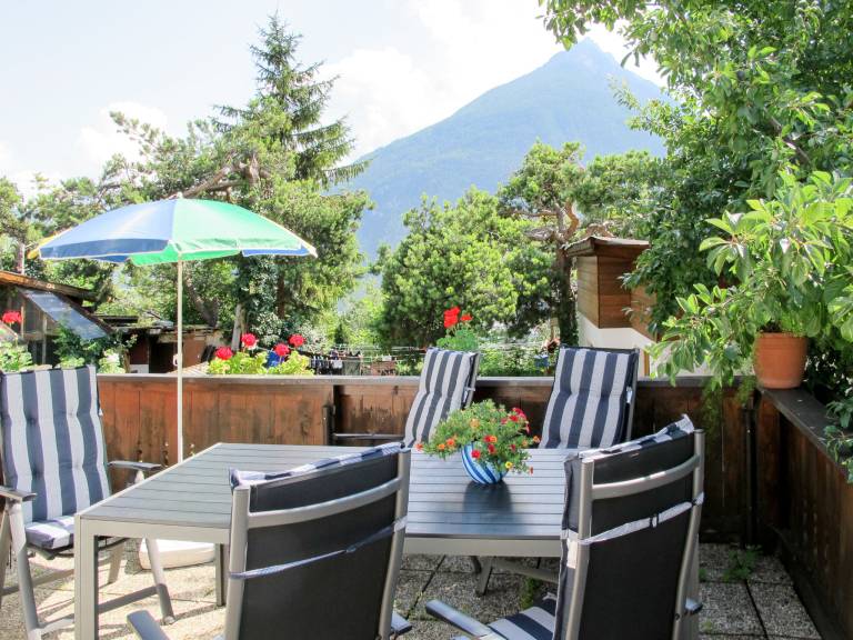 Voll ausgestattete wunderschöne Ferienwohnung mit Garten, Grill und Terrasse | Bergblick | Haustiere erlaubt - 2