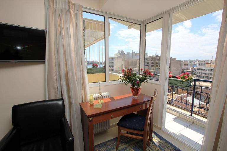 Triton Hotel Piraeus — photo 2