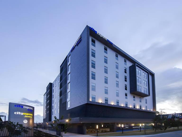City Express Plus by Marriott Bogota Aeropuerto