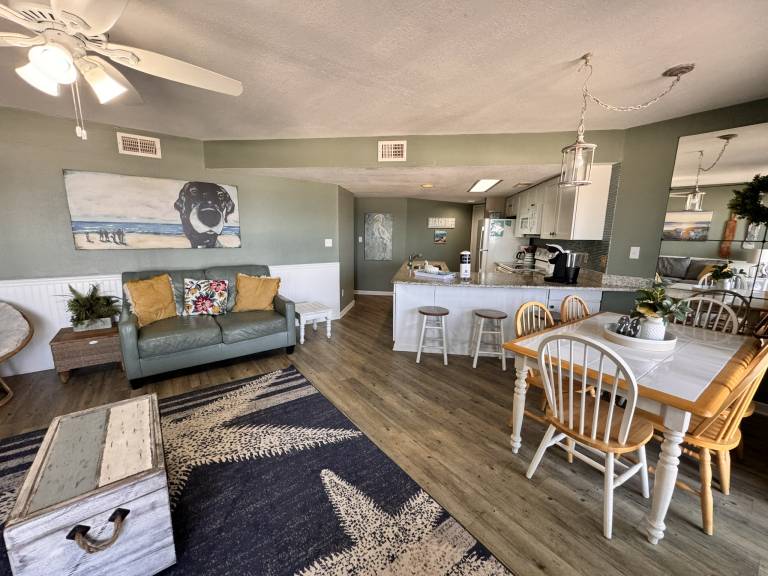 Child-friendly condo with pool | Beach view | Close to the beach | Pet-friendly — photo 2