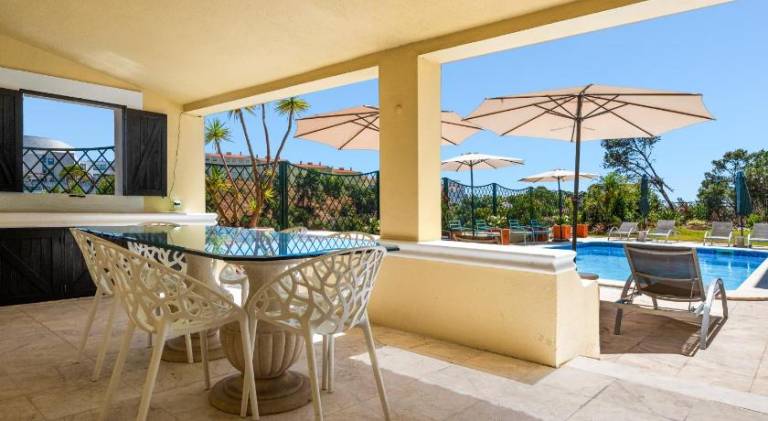 Rental apartment with pool — photo 3