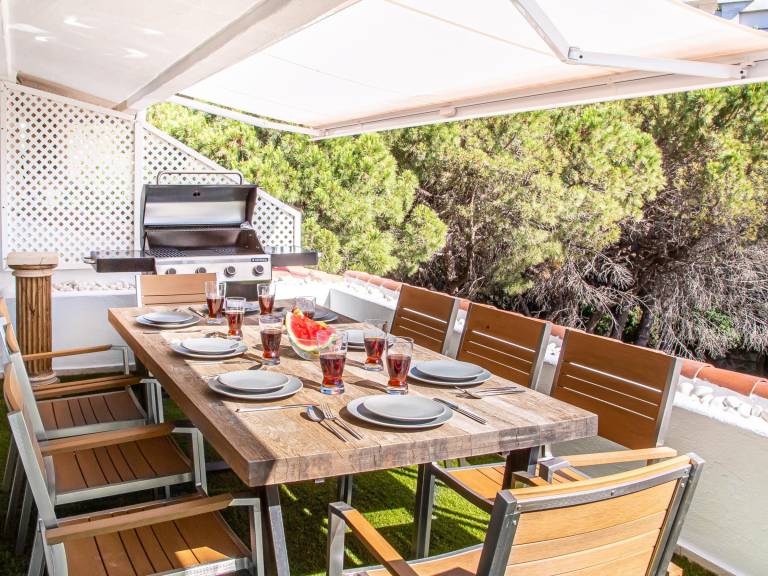 Luxurious penthouse in Marbella with pool, WiFi, pets allowed, air conditioning — photo 5
