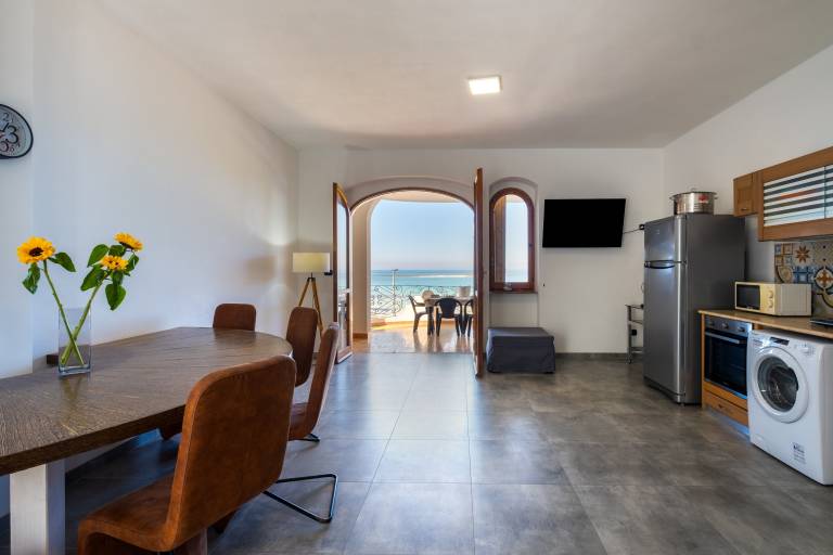 Holiday Home 'Villa Gaudì - Güell' with Sea View, Wi-Fi and Air Conditioning — photo 5