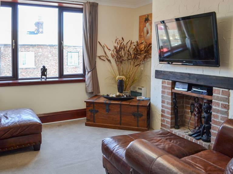 Children-friendly beautiful cottage | River view | Pet-friendly in Bridlington