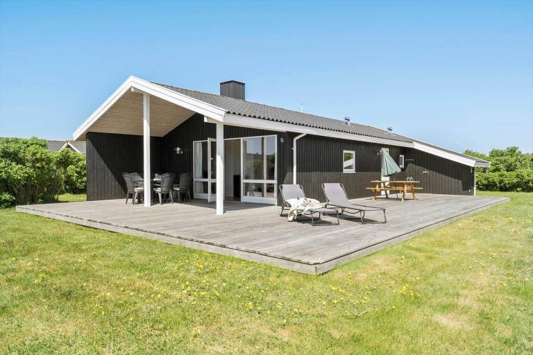 Beautiful vacation home with barbeque, terrace & sauna | Dogs allowed in Harboore