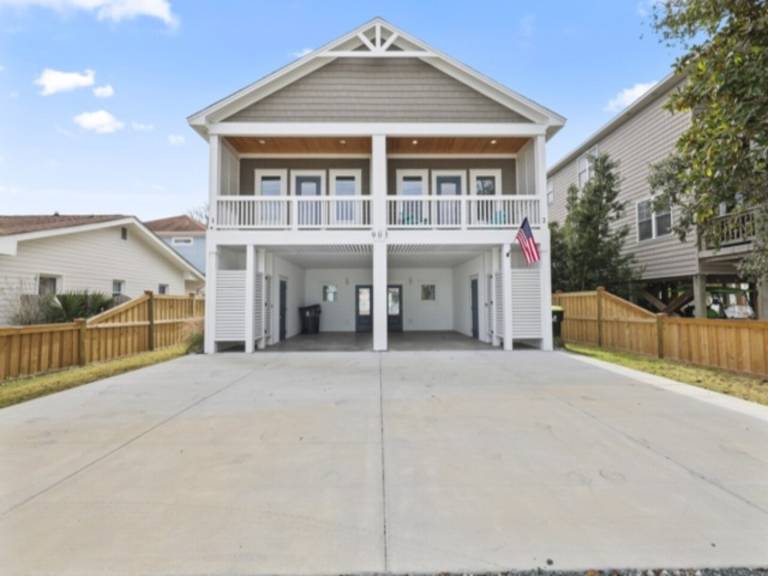 Villa with patio in Carolina Beach, NC