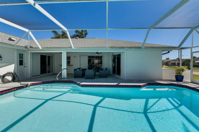 3 Mi to Beach Englewood Family Gem Private Pool