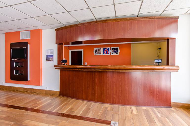 Motel 6 Staunton, VA — photo 3