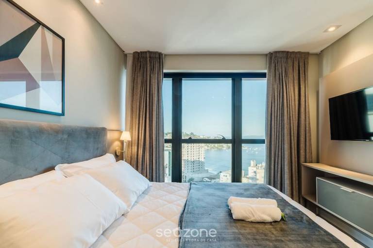 Apartamento Meia Praia