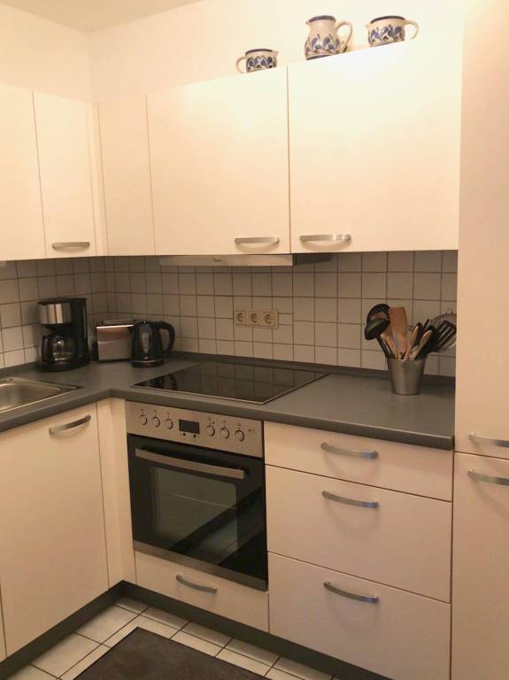Apartment with terrace & yard — photo 5