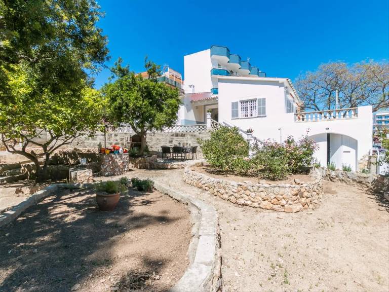 Villa  El Coll d'en Rabassa