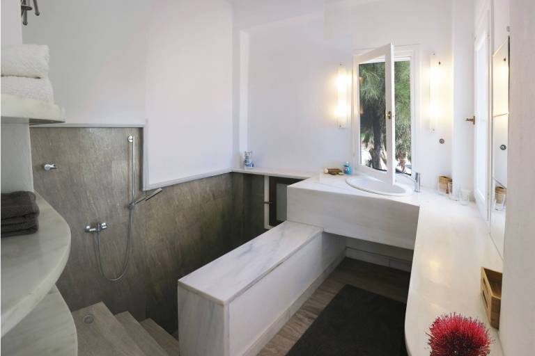 Family-oriented charming villa with pool | Dogs allowed — photo 5