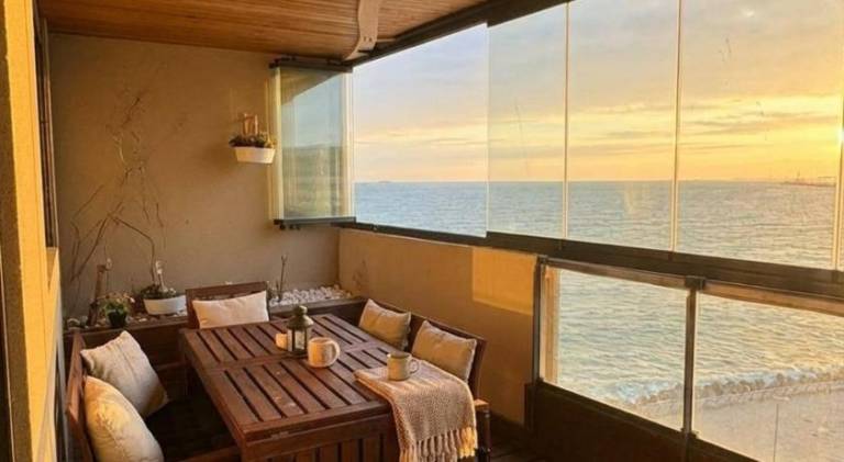 Epic Oceanfront Flat - 360 Sea View — photo 3