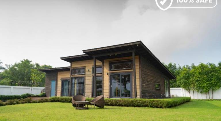 929 m&sup2; Villa