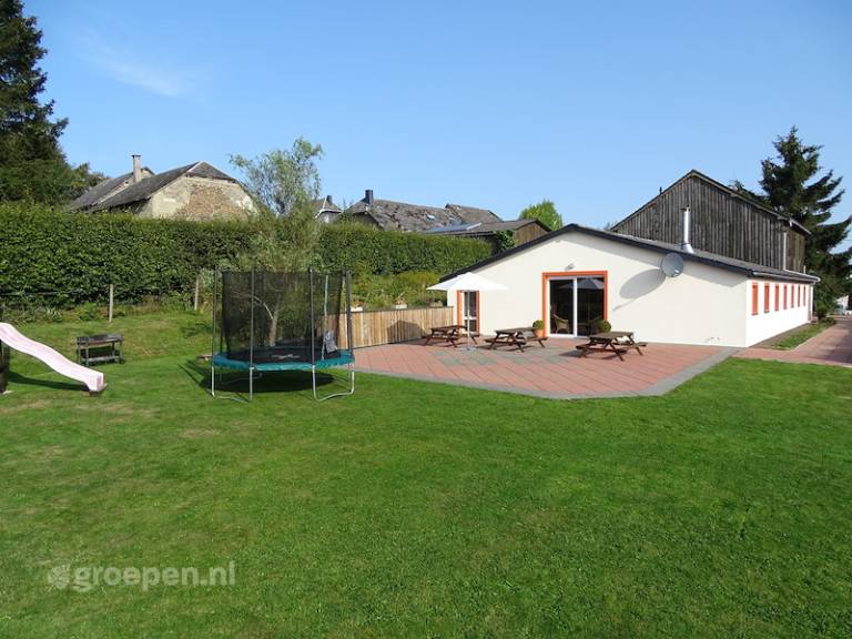 Fully equipped lovely chalet with patio & garden | Dogs allowed in Liege