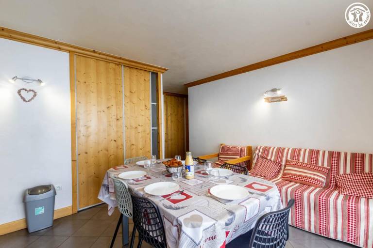 Gite with terrace — photo 2