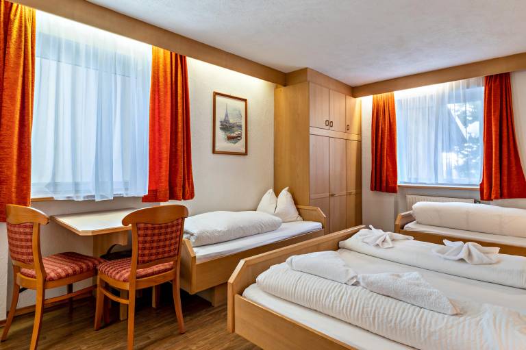 Apartment 'Apt Sellablick' with Mountain View, Private Terrace and Wi-Fi in Rio di Pusteria