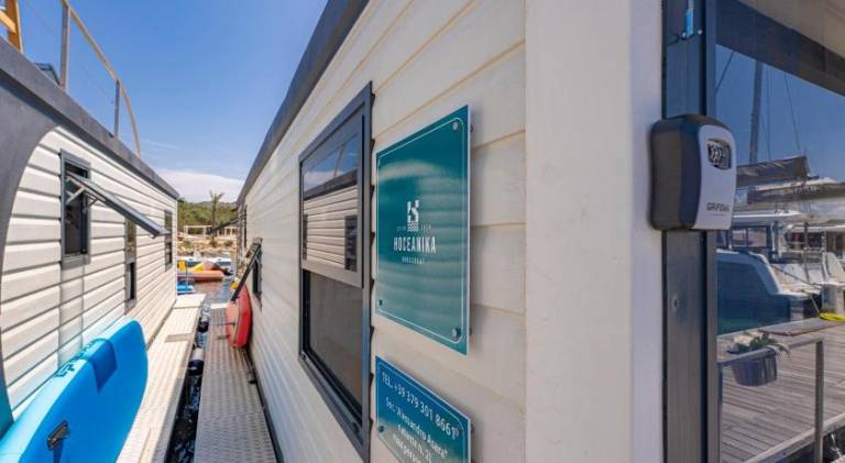 Nice boat with terrace | Next to the beach | Pets allowed — photo 4