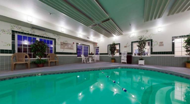 Country Inn & Suites by Radisson, Salina, KS — photo 5
