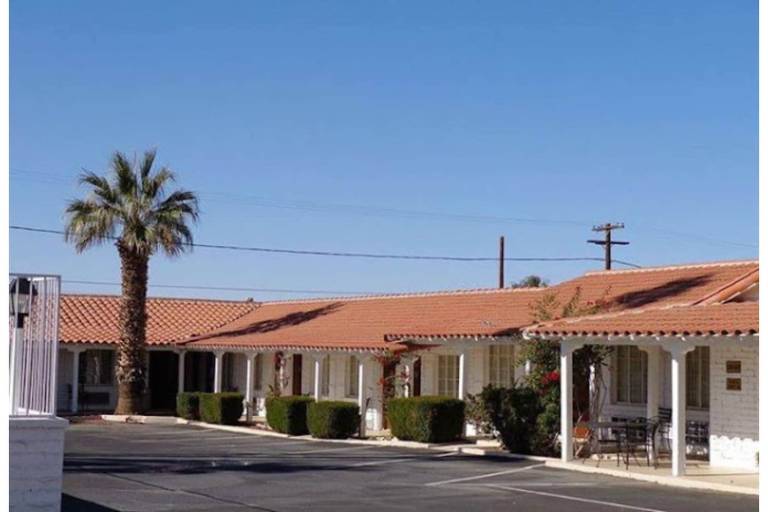 Apartment  Country Estates