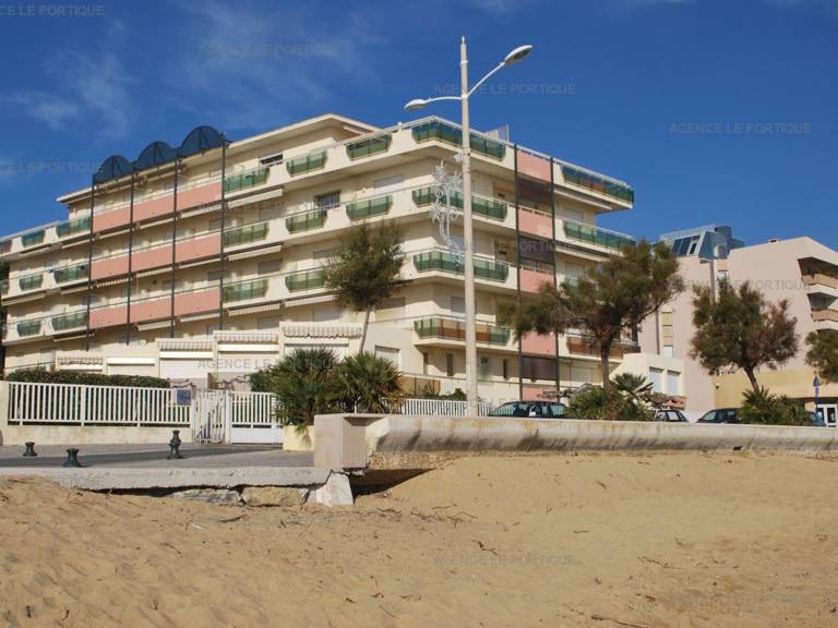 Holiday apartment | Close to the beach | Pet-friendly in Le Lavandou