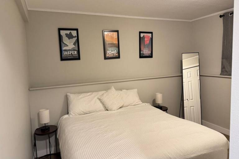 Bed and breakfast  Golden