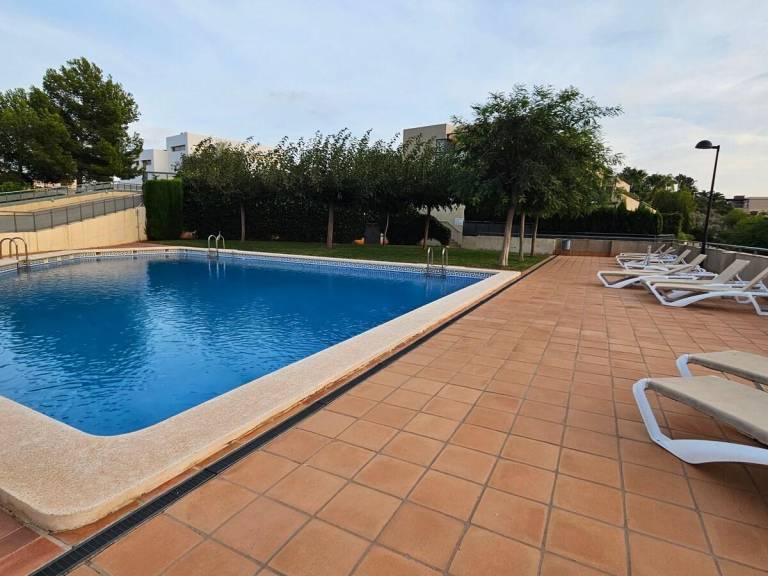 Holiday apartment with garden, patio & private pool — photo 3