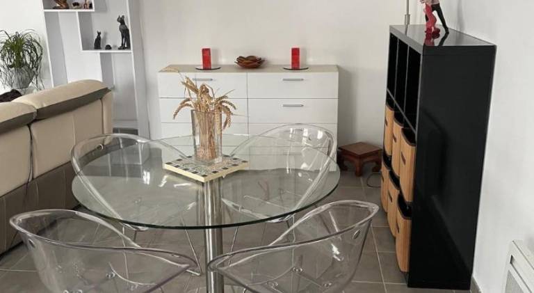 Vacation home with 1 room for 2 persons in Laon