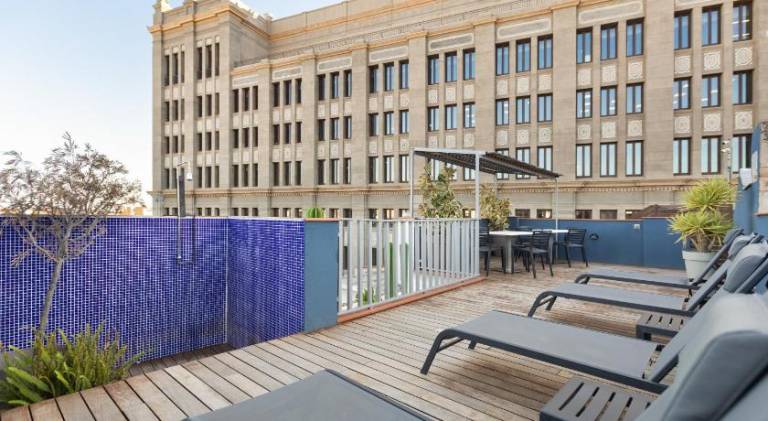 Rental apartment with patio | Near Plaça de Catalunya | Pets are welcome — photo 3
