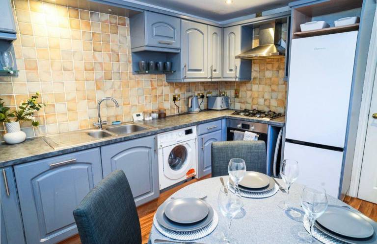 Charming house with terrace | Perfect for remote work | Pets allowed — photo 2