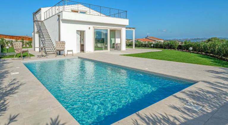 Villa with pool | Dogs allowed in Santa Teresa di Gallura