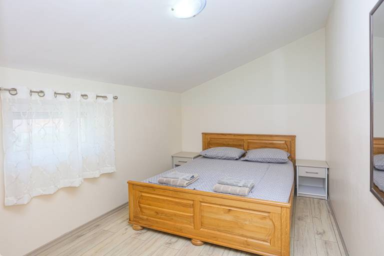 Holiday apartment with barbecue, terrace & garden | Dogs allowed in Vodice