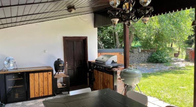 Villa with jacuzzi — photo 3