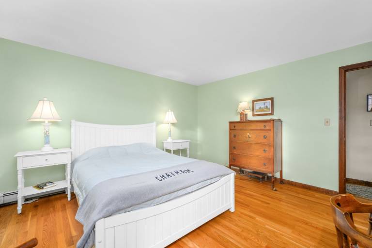 Spacious Dog-Friendly Retreat in Chatham — photo 4