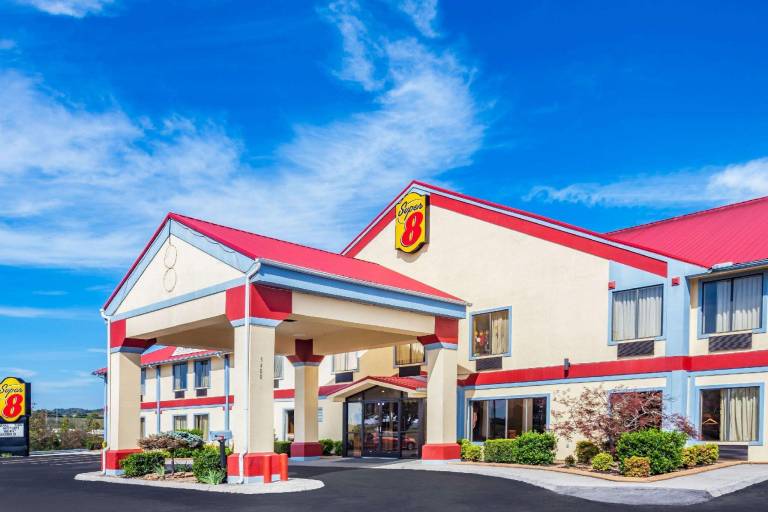 Super 8 By Wyndham Morristown/South in Morristown, TN