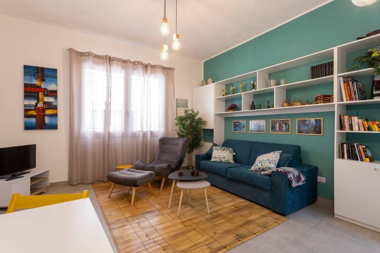 Family-oriented lovely vacation home with fast internet, grill & terrace | City view | Pet-friendly — photo 2