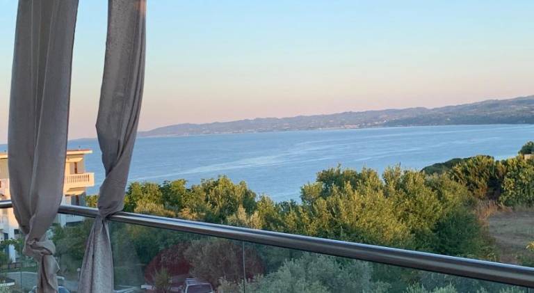 Villa Evita, penthouse, 53m2, Athytos, astonishing sea view in Sithonia