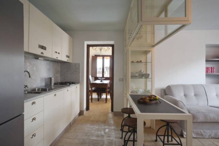 Rental apartment with patio | Near Trevi Fountain — photo 4