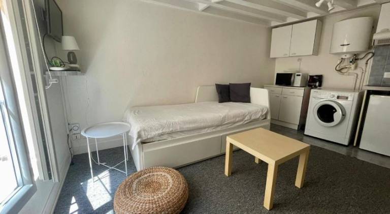 Apartment | Near Bordeaux Cathedral | Pets are welcome — photo 2